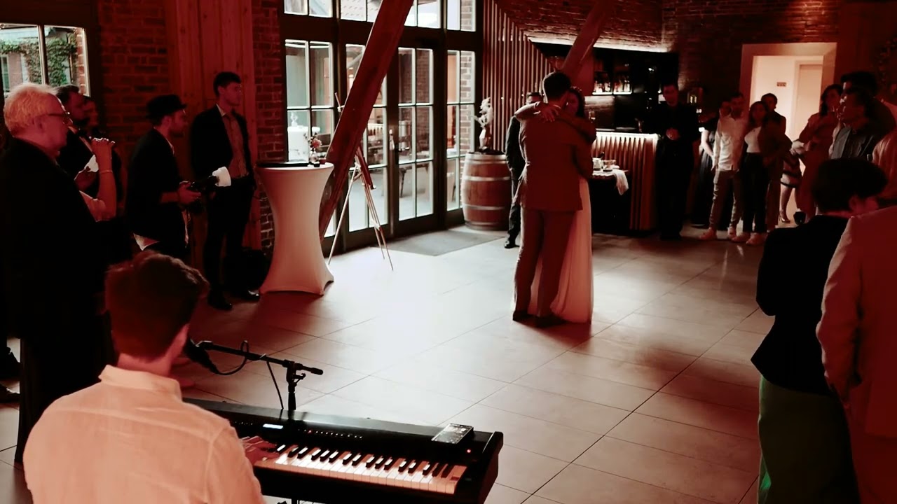 Nur bei dir bin ich sicher (Hochzeitstanzversion) - Live Wedding Cover by Nico Grund