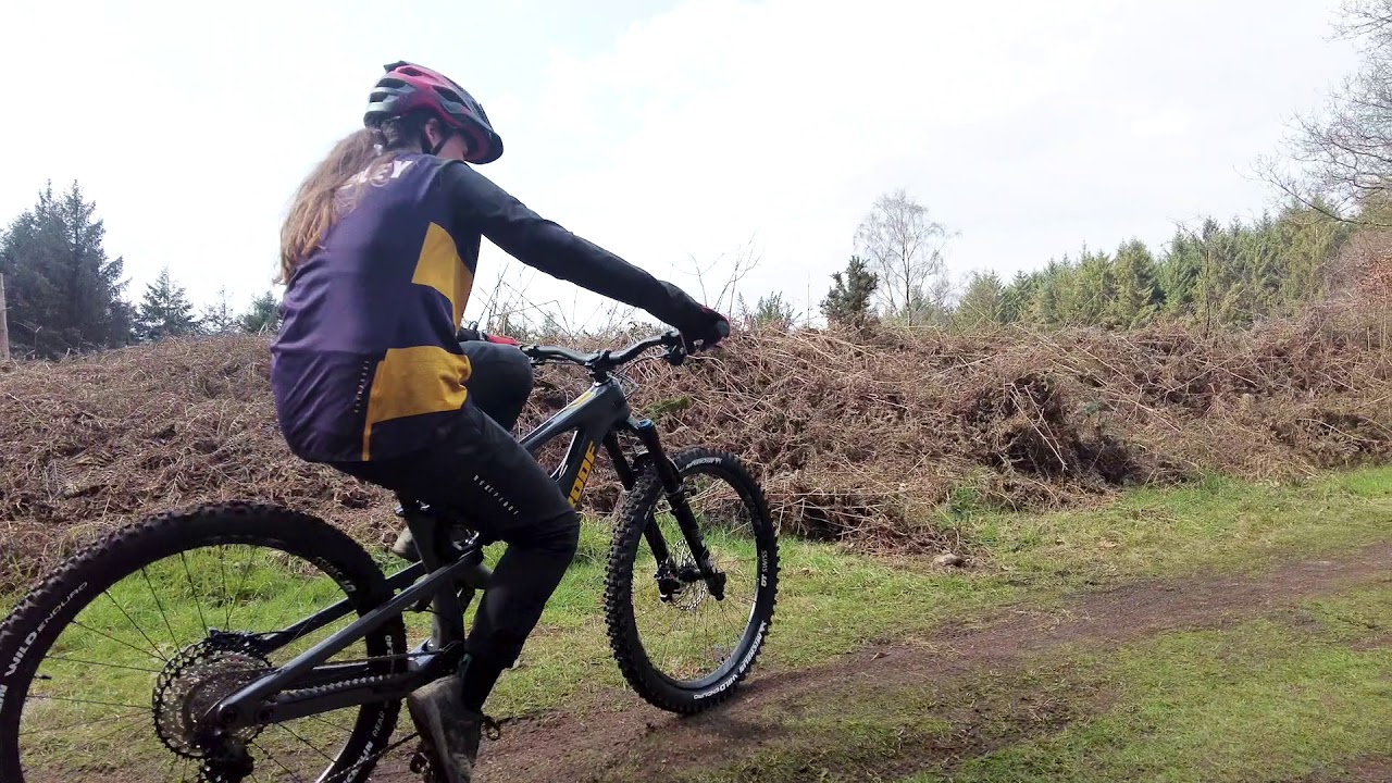 Nukeproof Mega 275 Carbon 2021 bike review