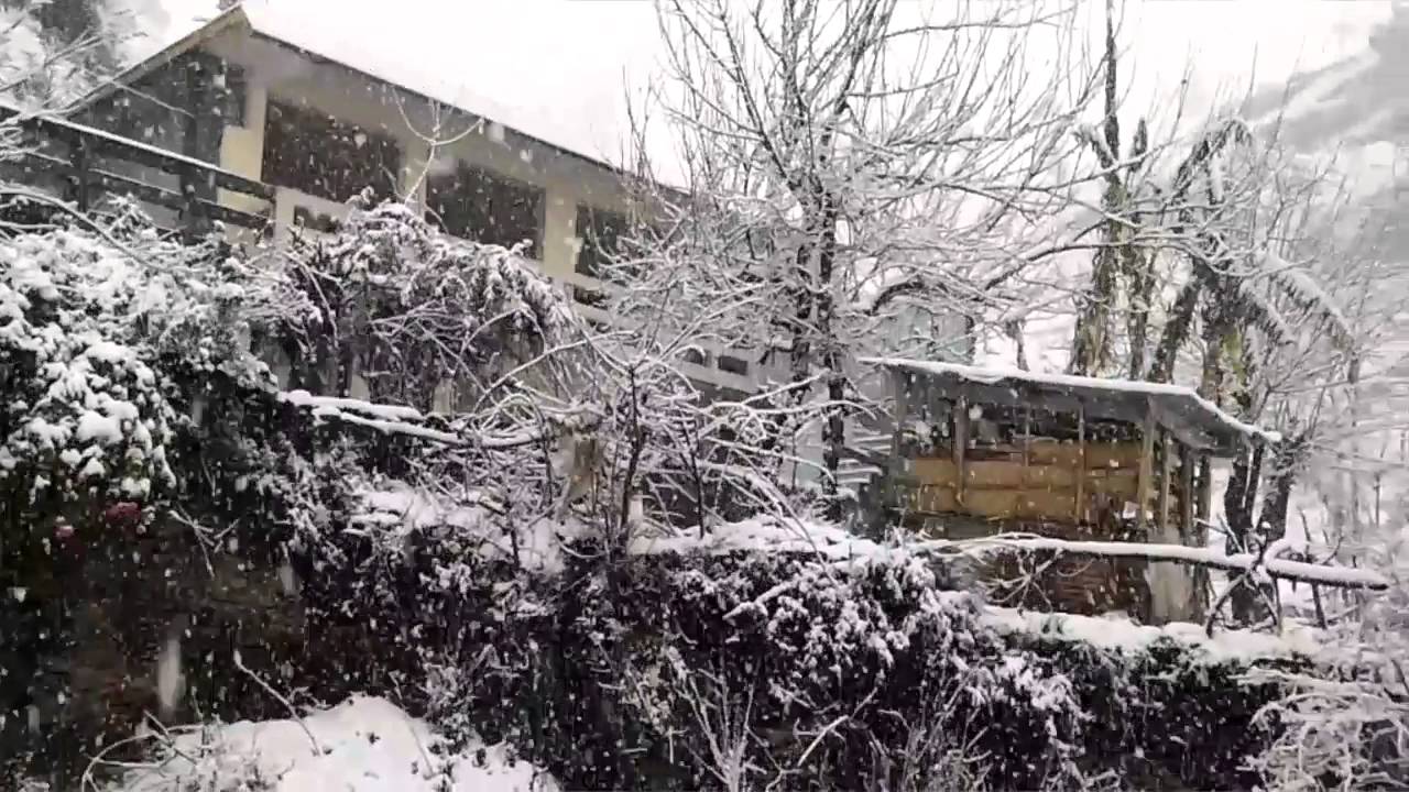 Mansehra Baraf Bari 11/02/2016