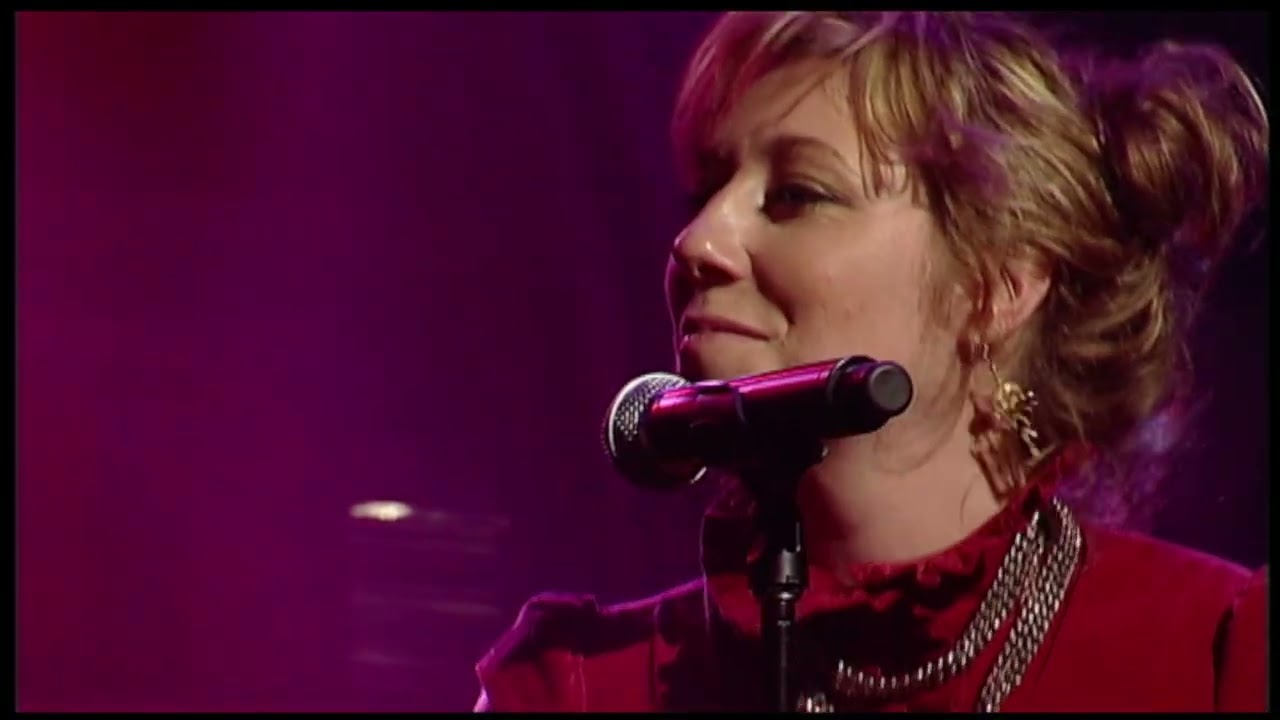 Heroes - Martha Wainwright and Adrian Belew (with TV show credits)