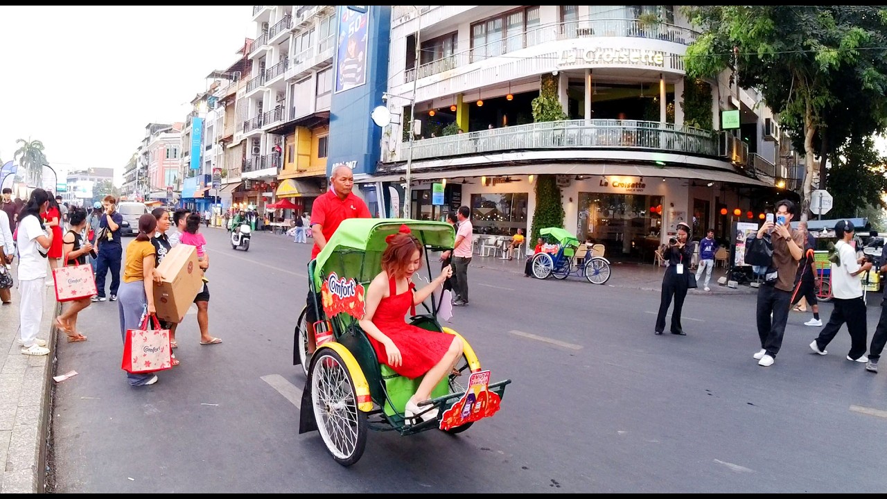 Cambodia's Street Food in Phnom Penh, Happy Valentine's Day, Traditional Market Scene, & More