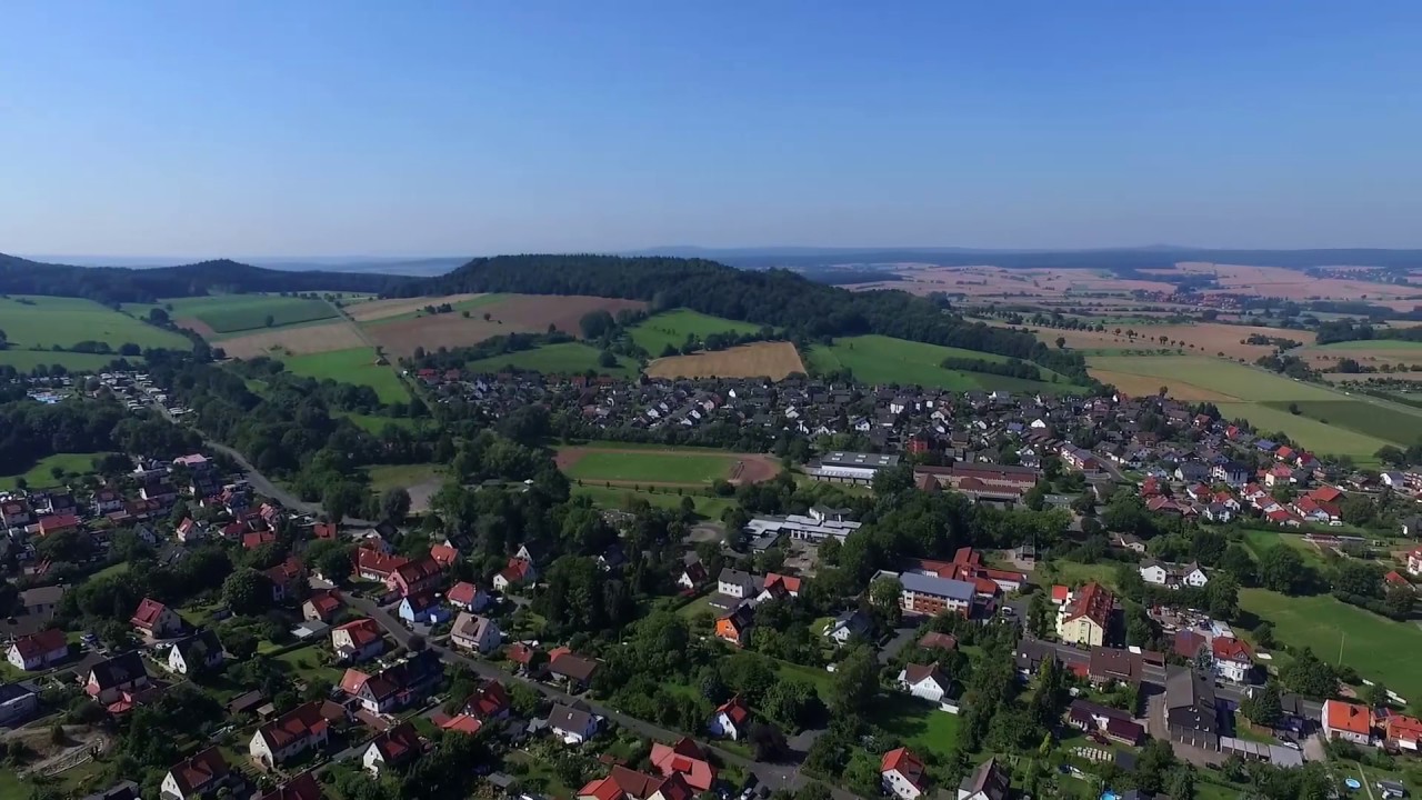 Dransfeld von oben Drohne (Hoher Hagen, Gau&szlig;turm, Schedetal, Drohnenflug)