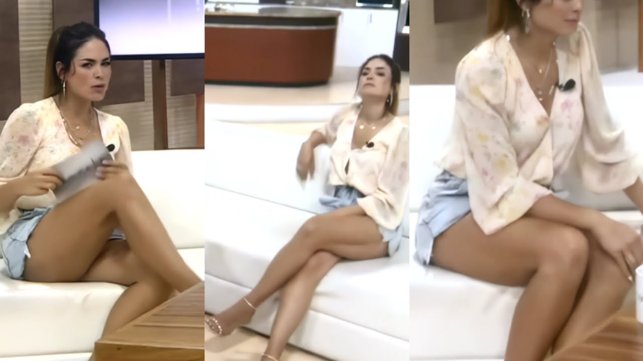 Ana - Hot Legs in Jean Shorts ❤️‍🔥❤️‍🔥❤️‍🔥❤️‍🔥
