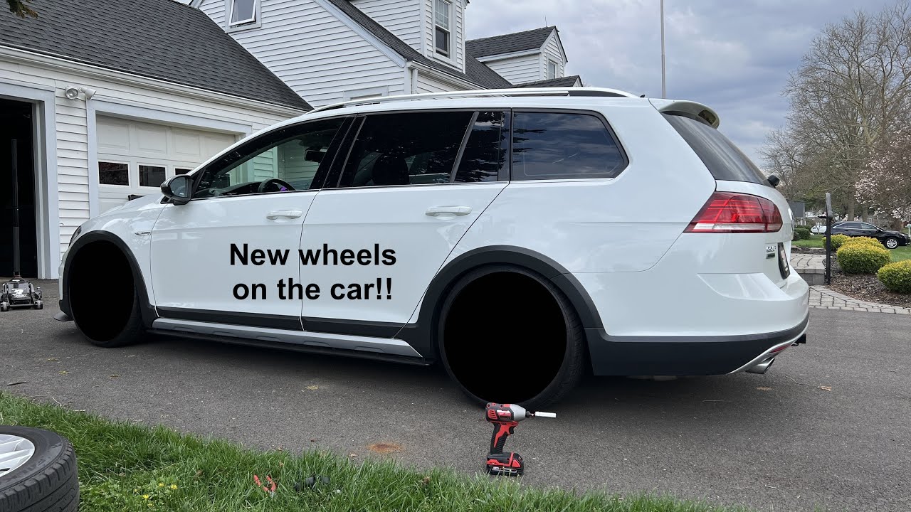Putting the summer wheels on the mk7 Alltrack