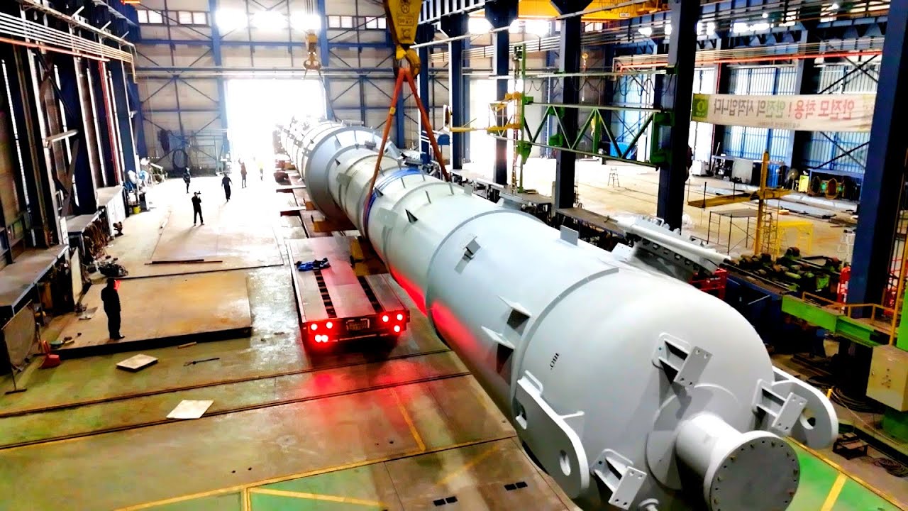 process of building a huge 60m high hydrogen tank. 6 months of production records