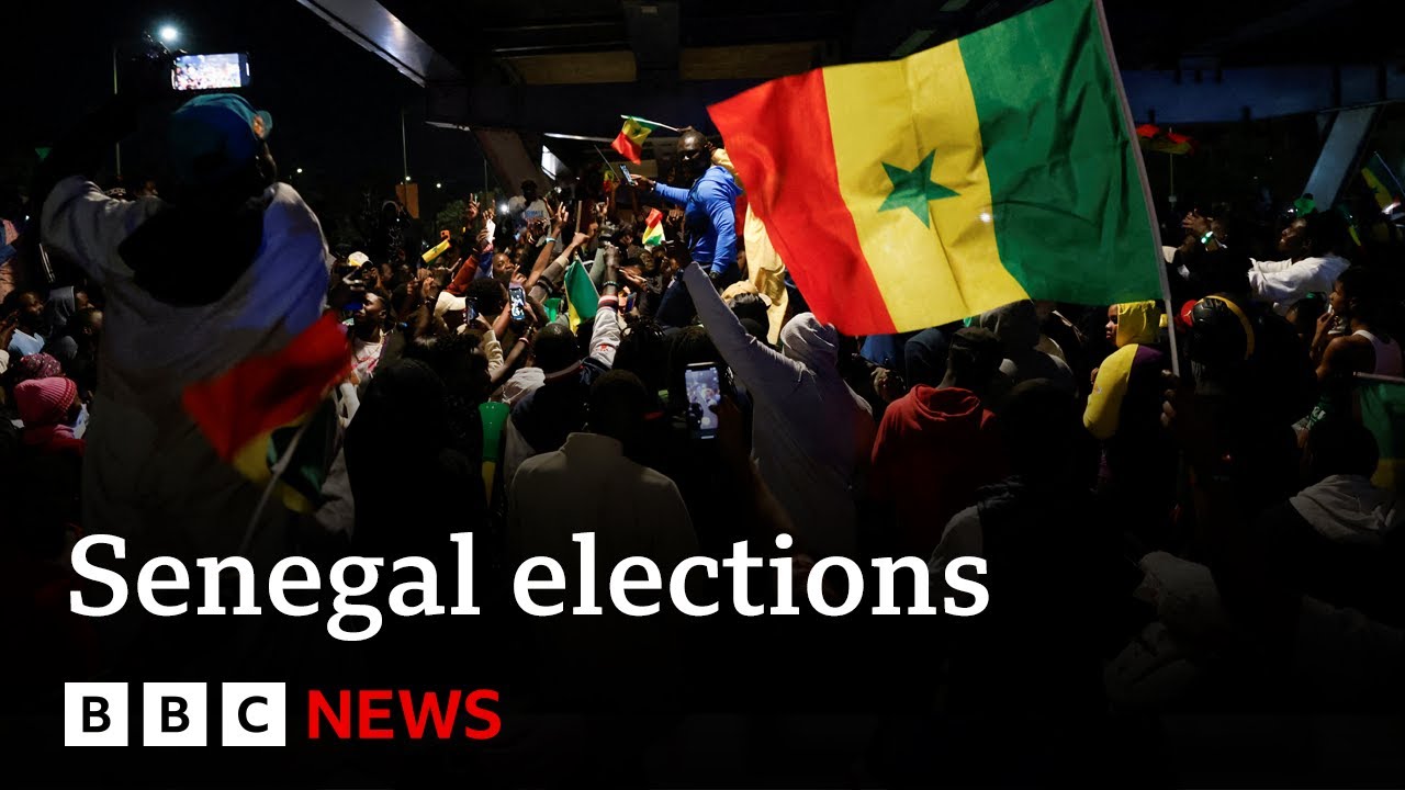 Senegal&rsquo;s opposition leader leads race for presidency | BBC News