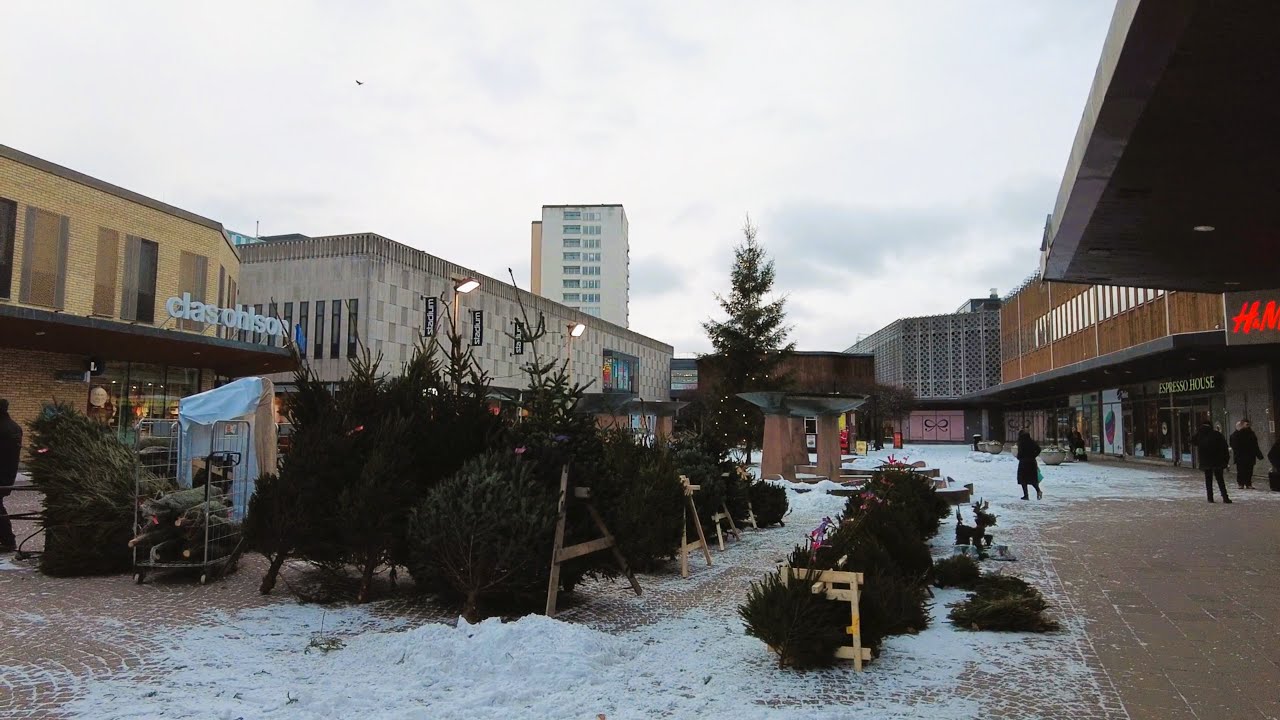 Stockholm in 4K - Snow Walking Tour - Farsta Centrum - 2022 December - Sweden #539
