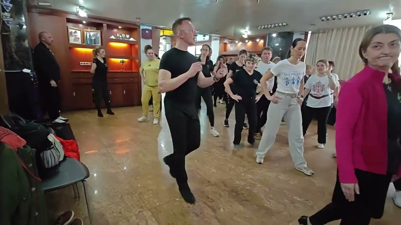 Неврокопско хоро - урок с проф. Антон Андонов