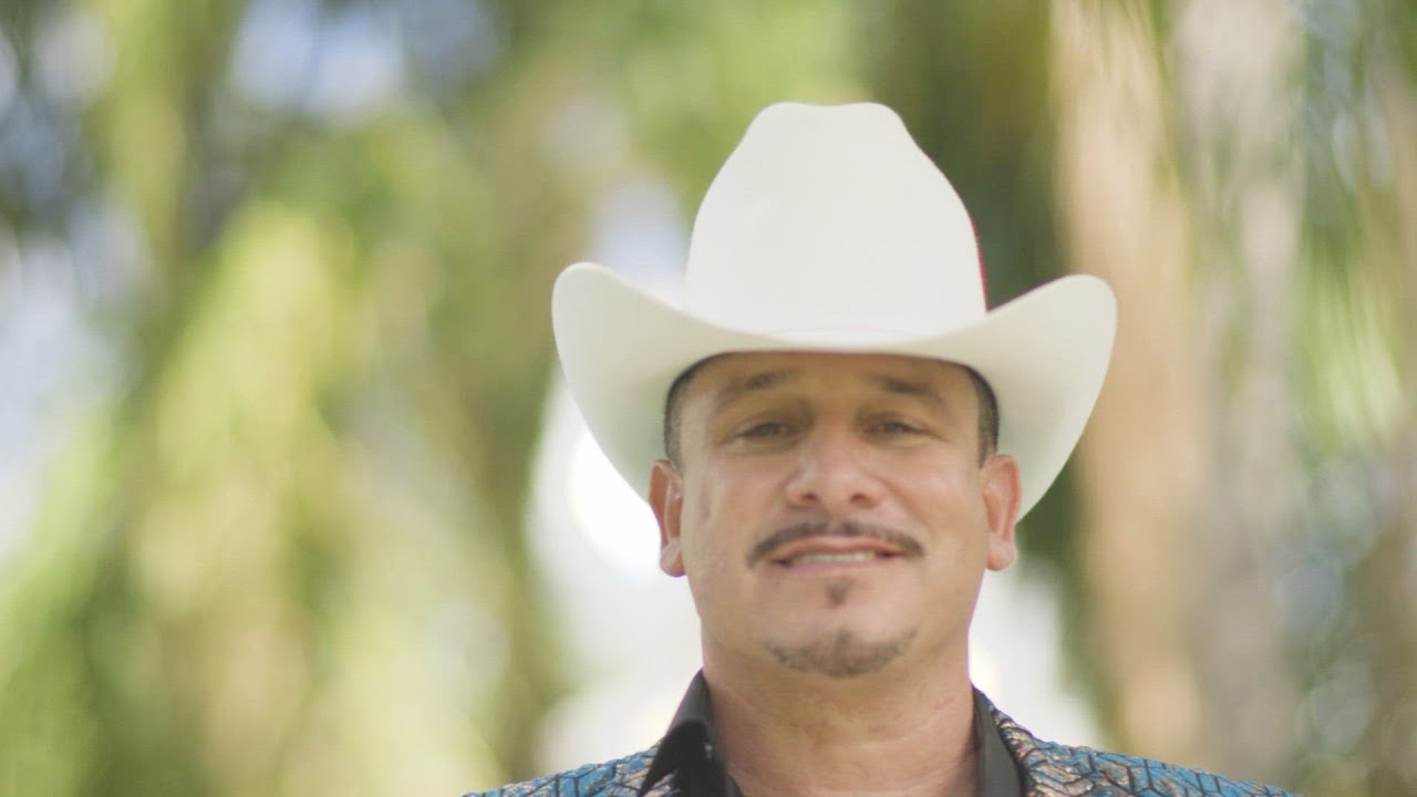 Los Invasores De Nuevo Leon - No Sé Qué Pasa