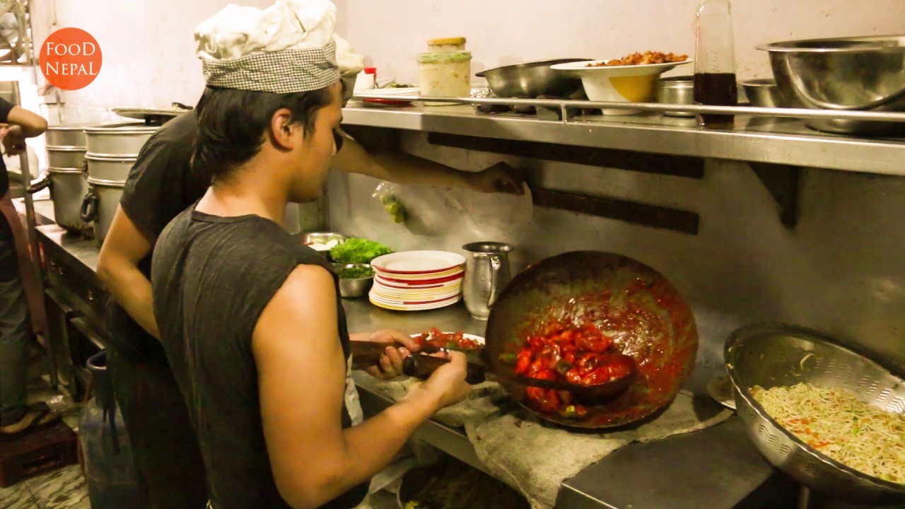 Nepali Chili Buff MoMo Steam MoMo in Kathmandu - Rani Pokhari ko Delicious MoMo - Food Nepal