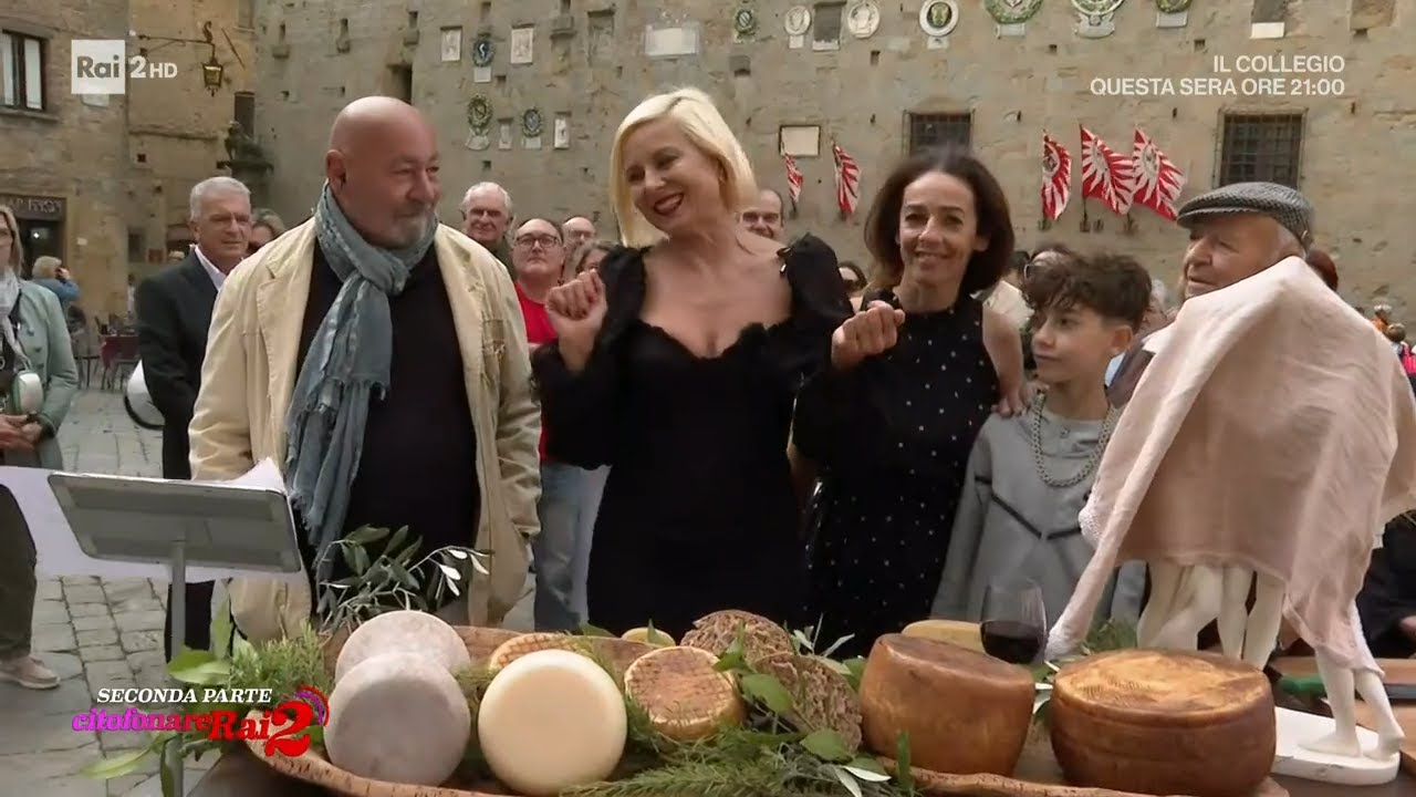 Antonella Elia, alla scoperta di Volterra - Citofonare Rai2 15/10/2023