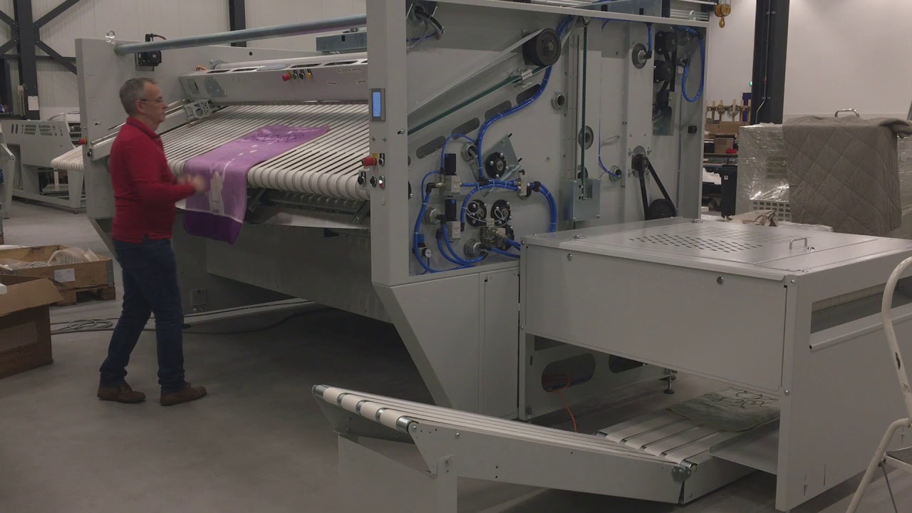 Multifold-300 – Automatic Folding of Baby Blankets & Small Textiles