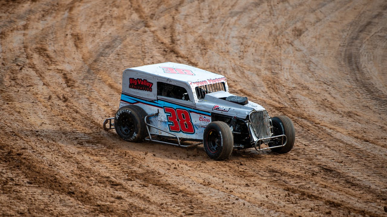 Racing the smallest track on the west coast