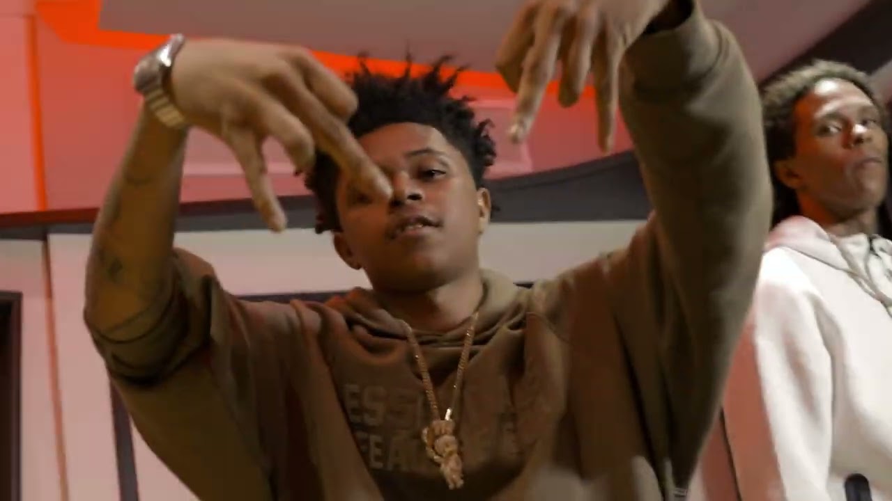 EBK Pig - Maniac (Official Music Video)