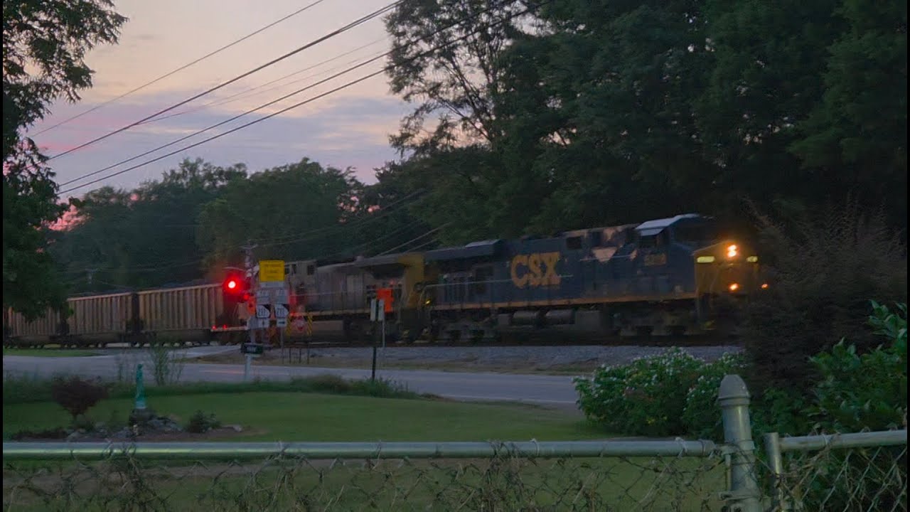 CSX C316 With YN2 Unit And VERY Good horn show for the 4th of July