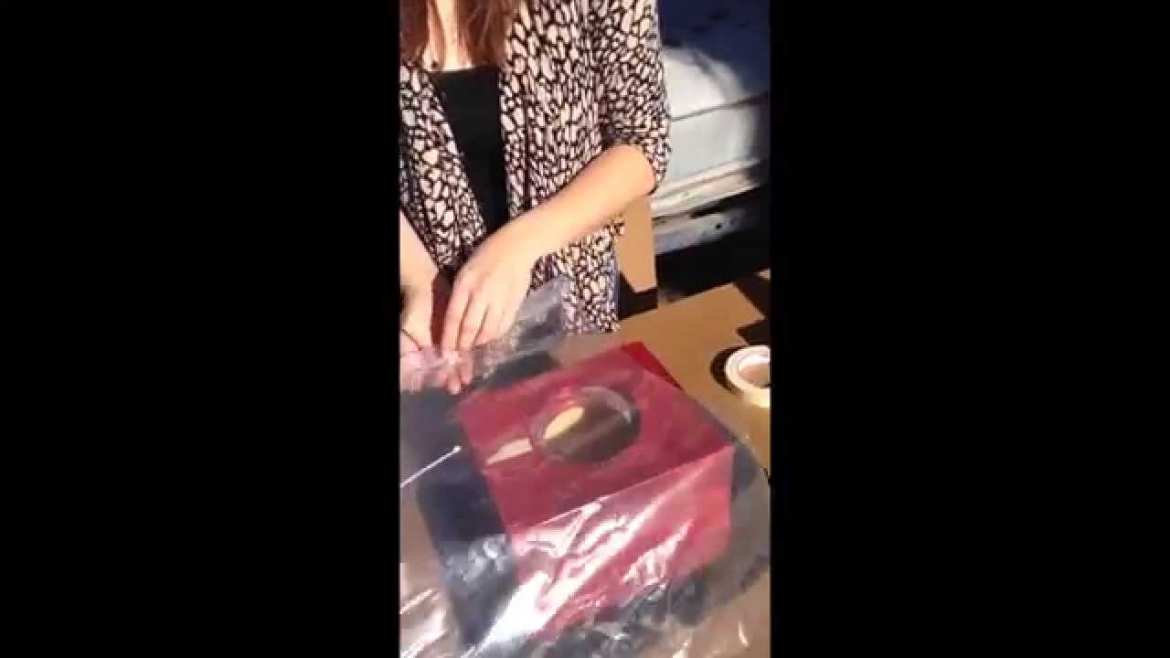 How to Fill a Wooden Cremation Urn