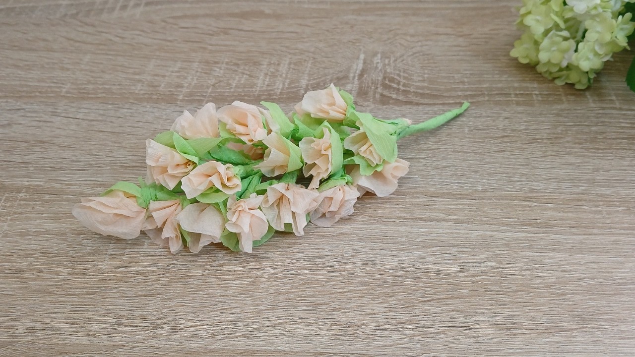 Simple craft - How to make easy paper flowers/ Easy paper craft DIY