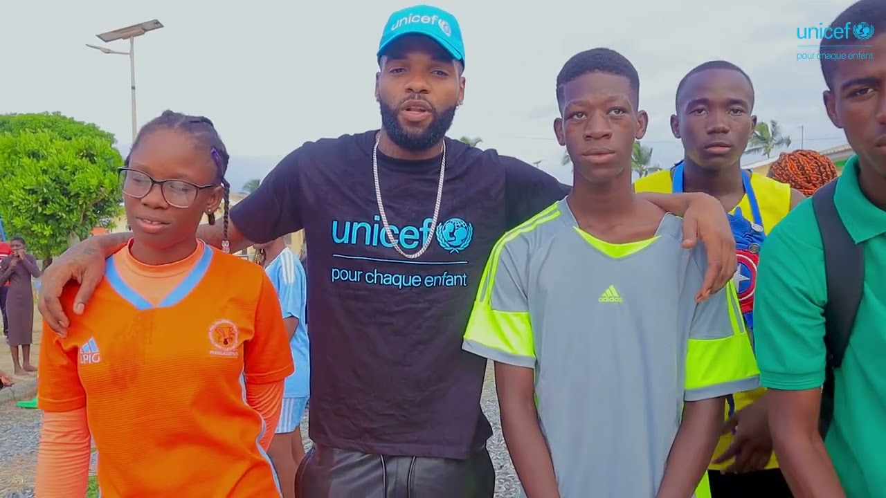 Message de Aaron Boupendza aux jeunes