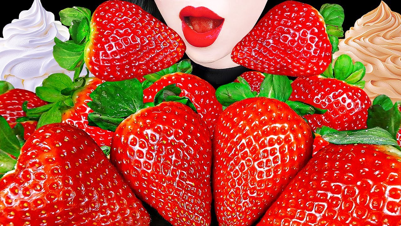 ASMR GIANT STRAWBERRY 대왕 생딸기, 생크림 먹방 WHIPPING CREAM EATING SOUNDS MUKBANG