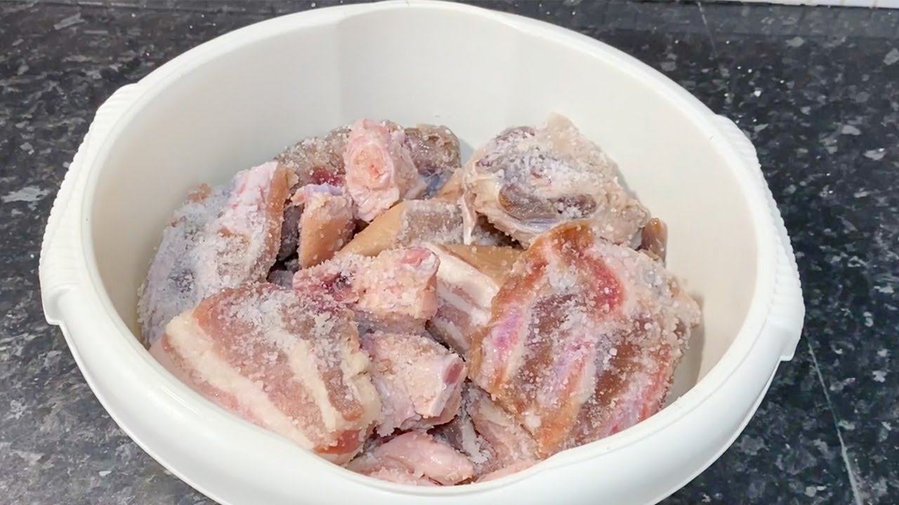 COMO SALGAR CARNE DE PORCO PARA FEIJOADA | FACIL E RAPIDO
