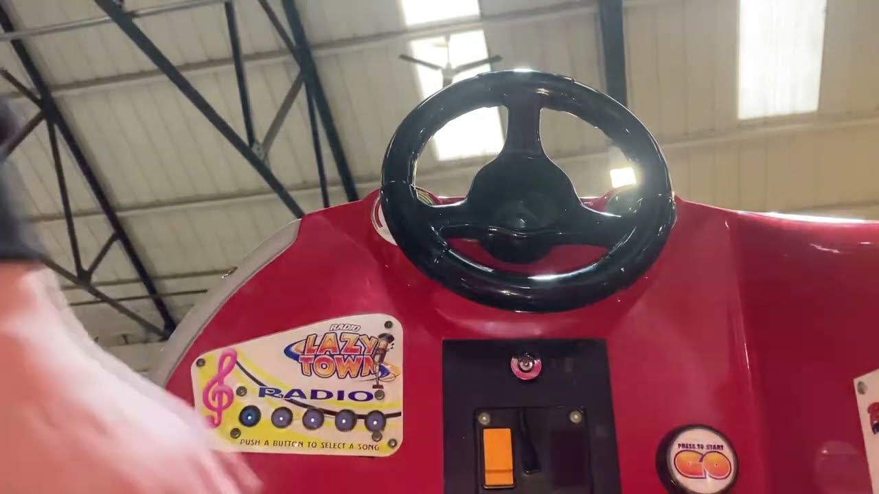 Northern Leisure LazyTown Flypod kiddie ride (POV)