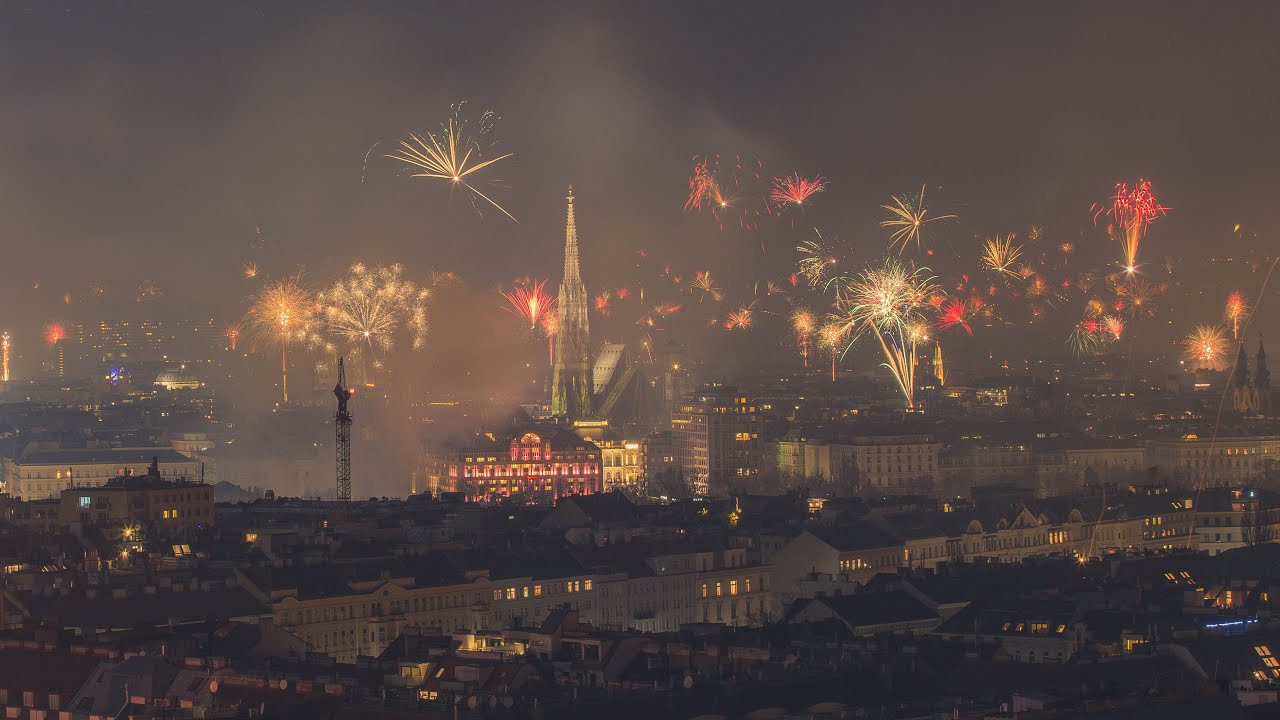 Das Wiener Silvesterfeuerwerk aus dem Cockpit