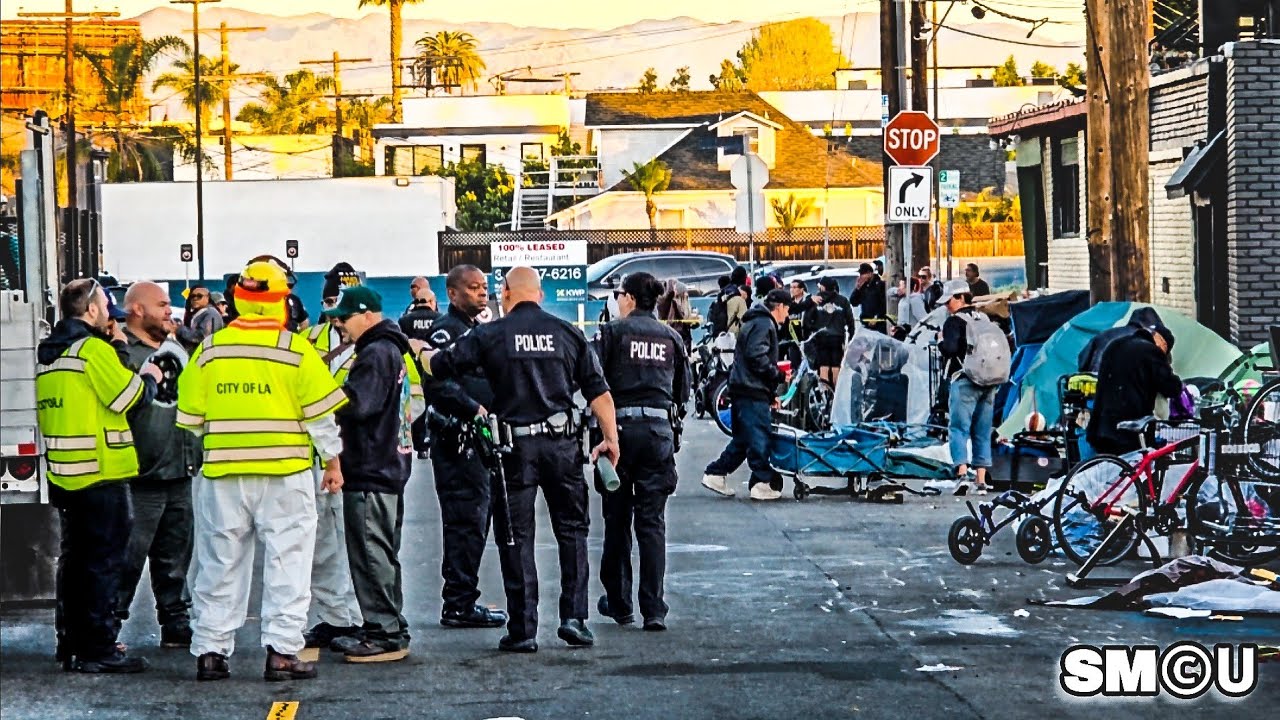 𝗜𝗡𝗦𝗜𝗗𝗘 𝗦𝗔𝗙𝗘 𝗢𝗣𝗘𝗥𝗔𝗧𝗜𝗢𝗡: City Outreach Teams Move Encampment Residents Into Housing