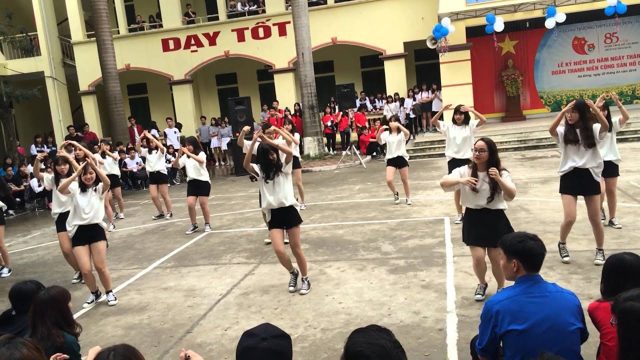 11D4 Flashmob - THPT Lê Quý Đôn - Hà Đông 2016