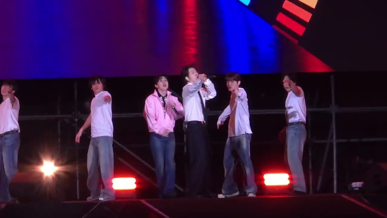 260315 高雄櫻花季 Super Junior-D&E - 'Bout you