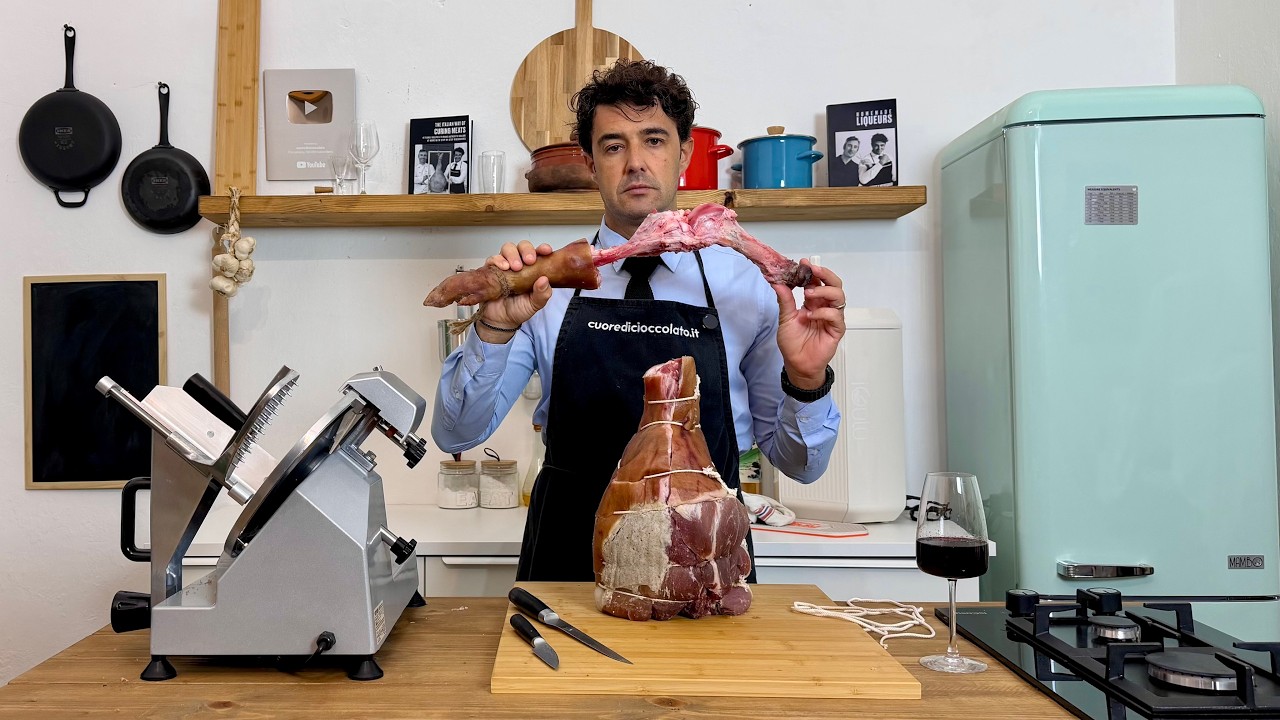 Tutorial come disossare prosciutto crudo intero