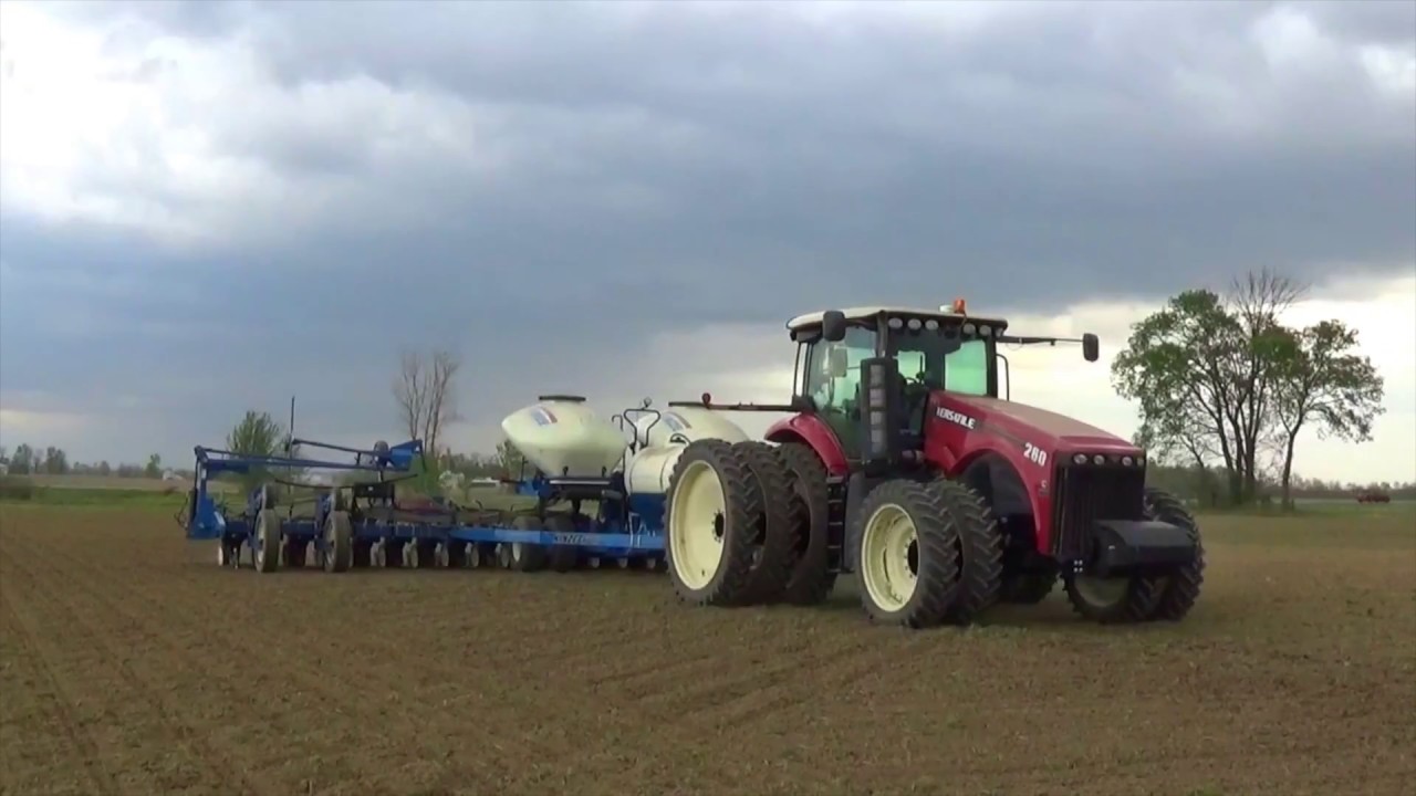 Planting Corn near La Rue Ohio - April 2017