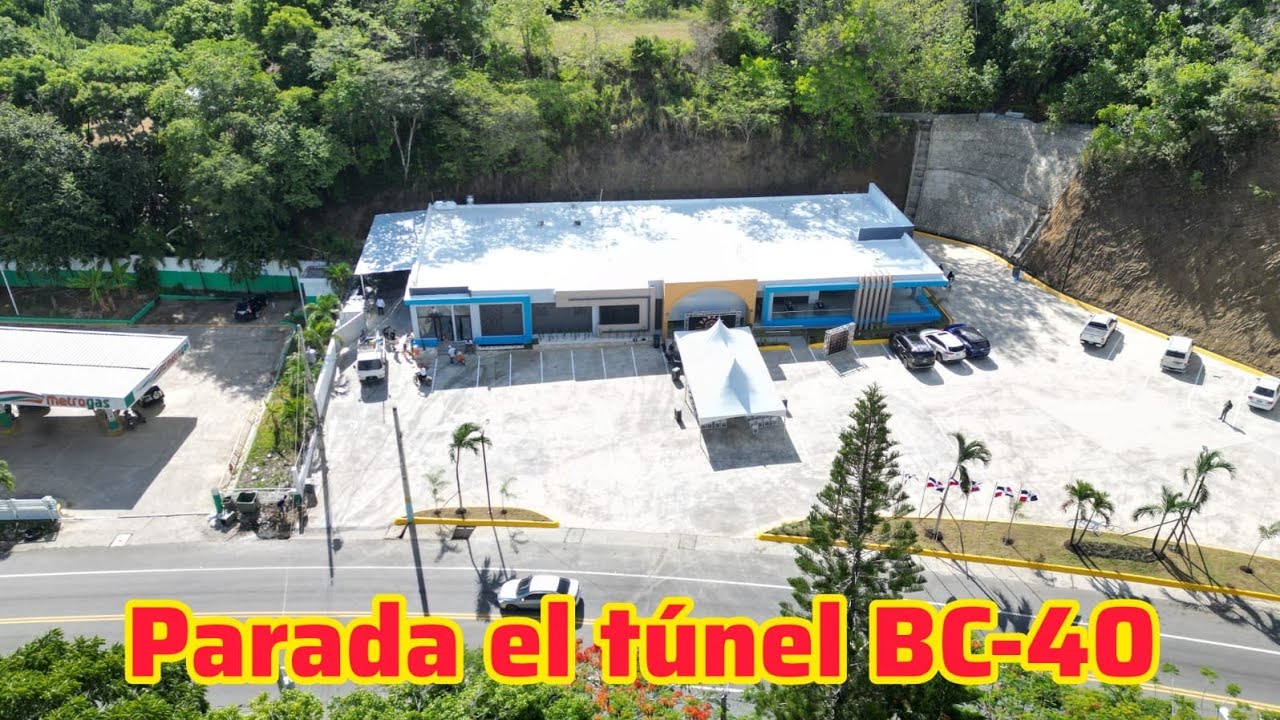 Nueva Parada el túnel BC-40, dónde se sirven gran variedad de comida nacional e internacional.