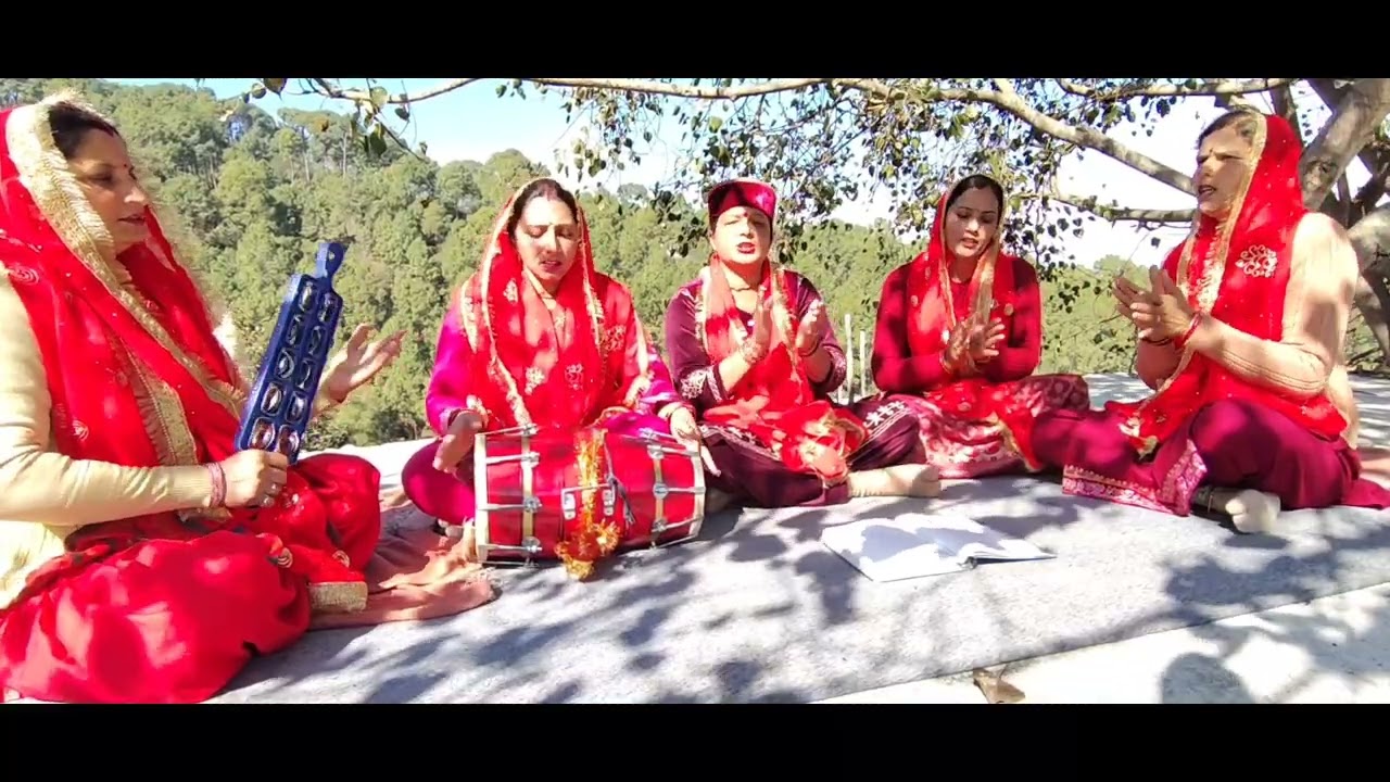 🌸❤️श्याम मेरा बेडे आ गया, दिखदे रह गए लोक 🌸❤️#hamirpurladies #pahadifolkmusic #himachaliculture 