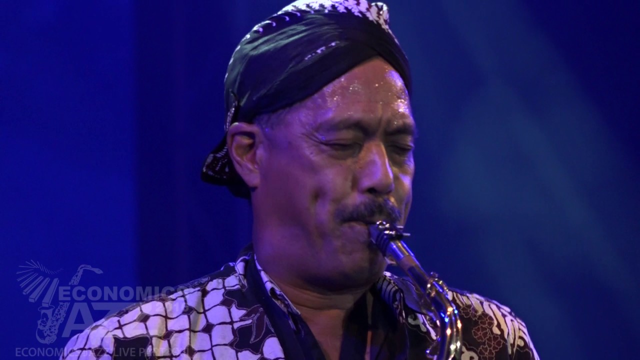 MICHAEL PAULO ONE PASSION#ECONOMICS JAZZ LIVE KE 22 TAHUN 2016