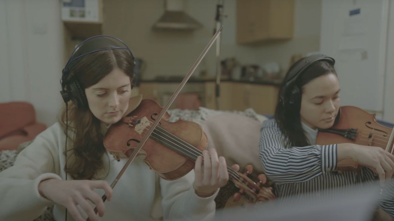 Blair Coron -  'John Hewit Discusses Birdwatching' (CAIRN V) / Live Session