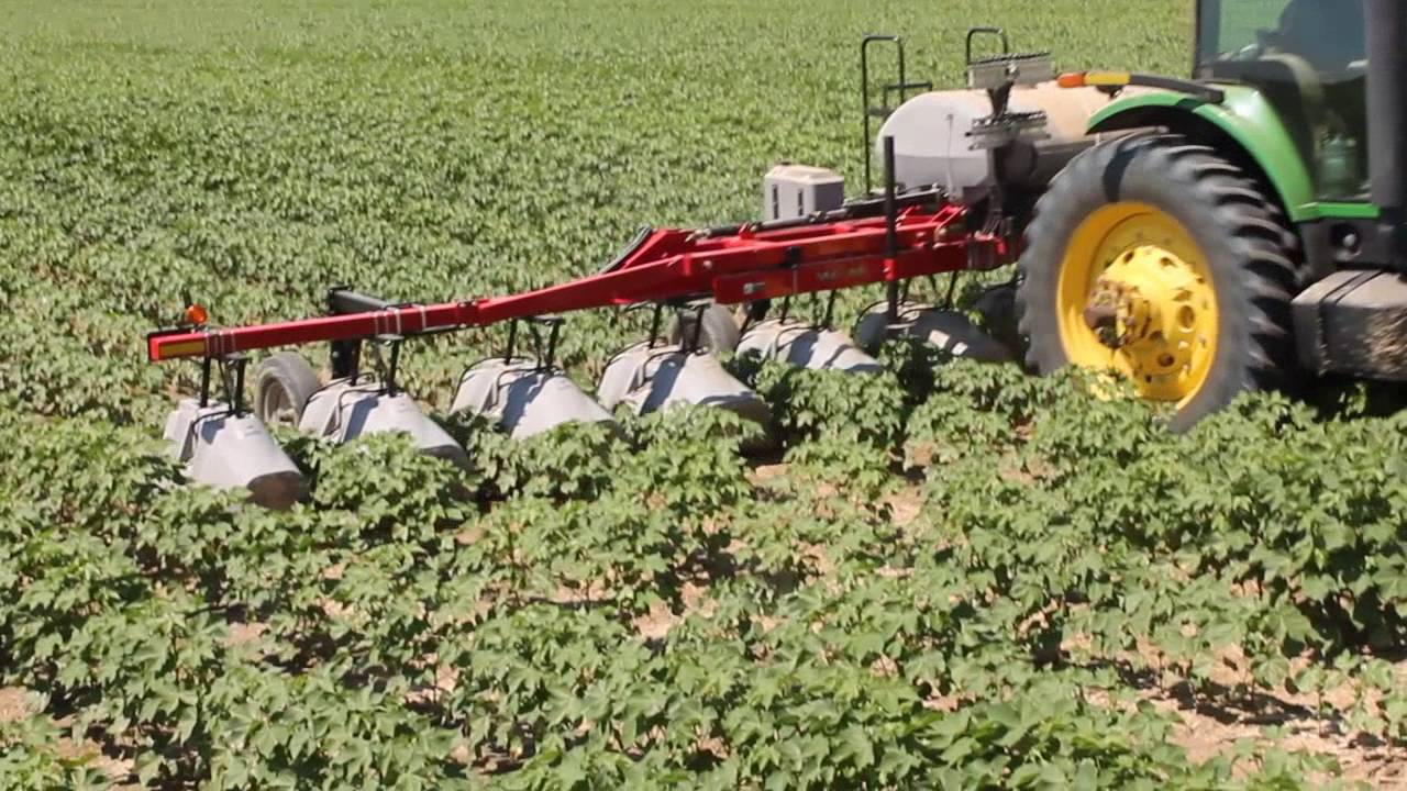 915 Row Crop Hooded Sprayer