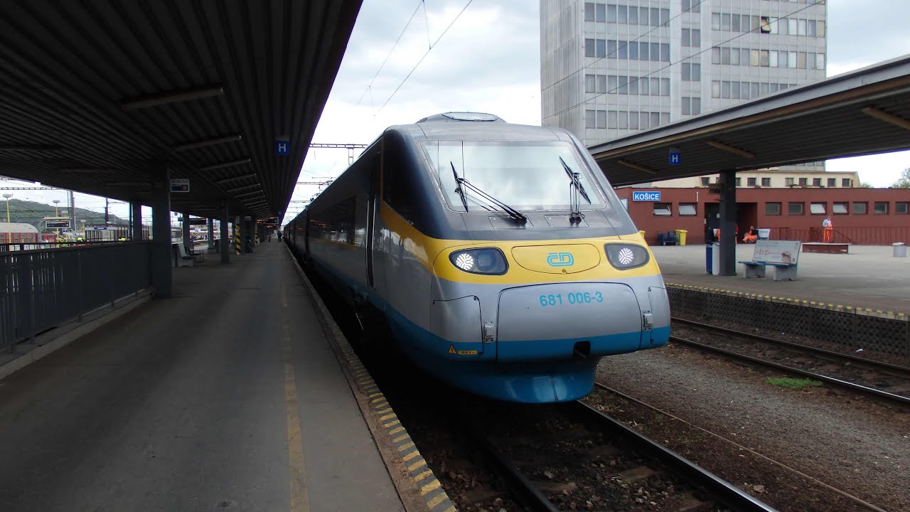 Pohled z vlaku Pendolino, Košice - Žilina