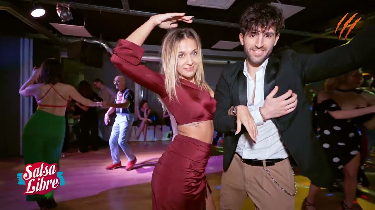 Edyta Kwaśna i Ruggiero Roger Palombella - salsa social 20. lecie SL