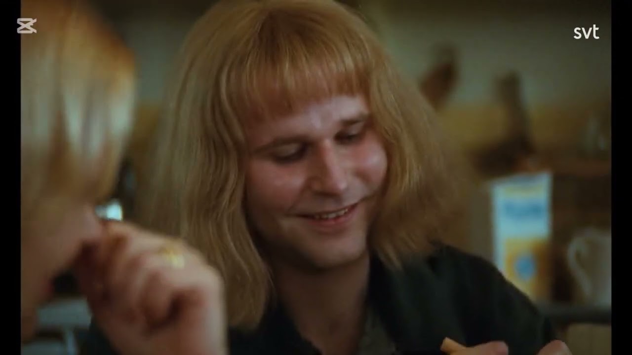 Tillsammans is a swedish comedy/drama movie from 2000! 🇸🇪😂
