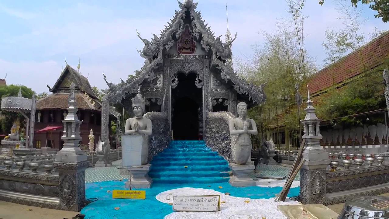 Храм из серебра Wat Sri Suphan в Чиангмай