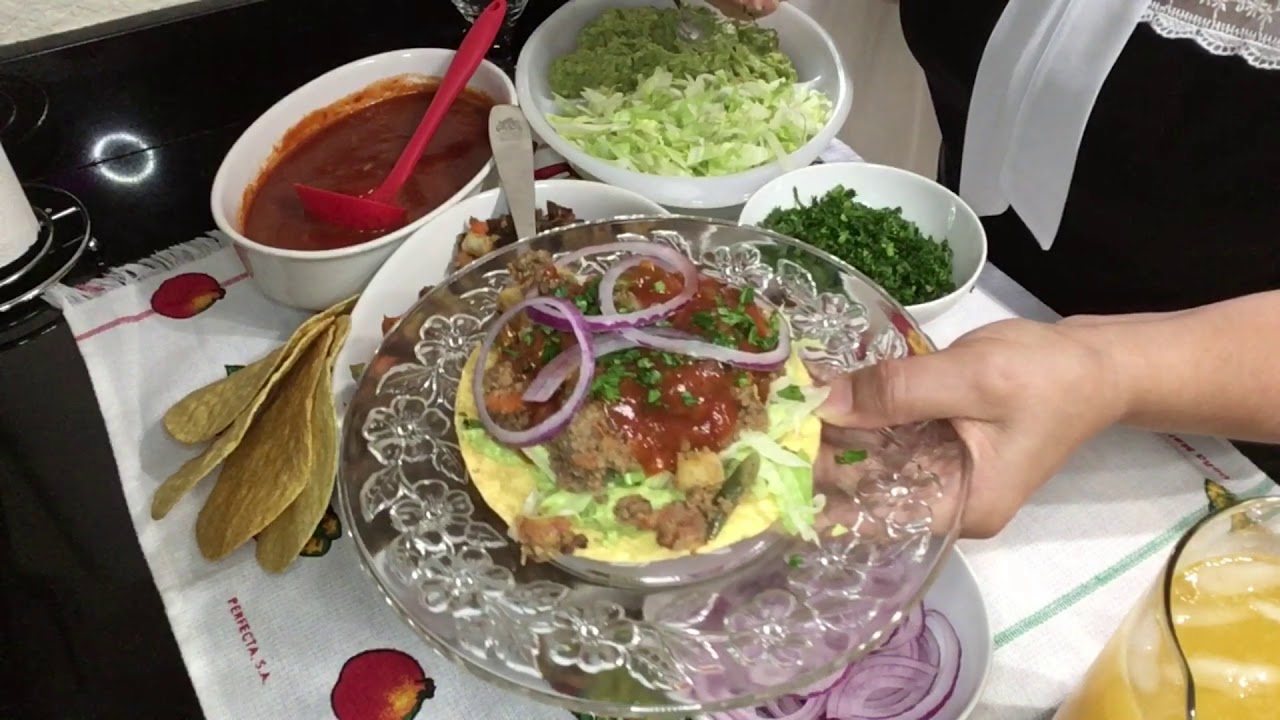 Tostadas de Carne Guatemaltecas
