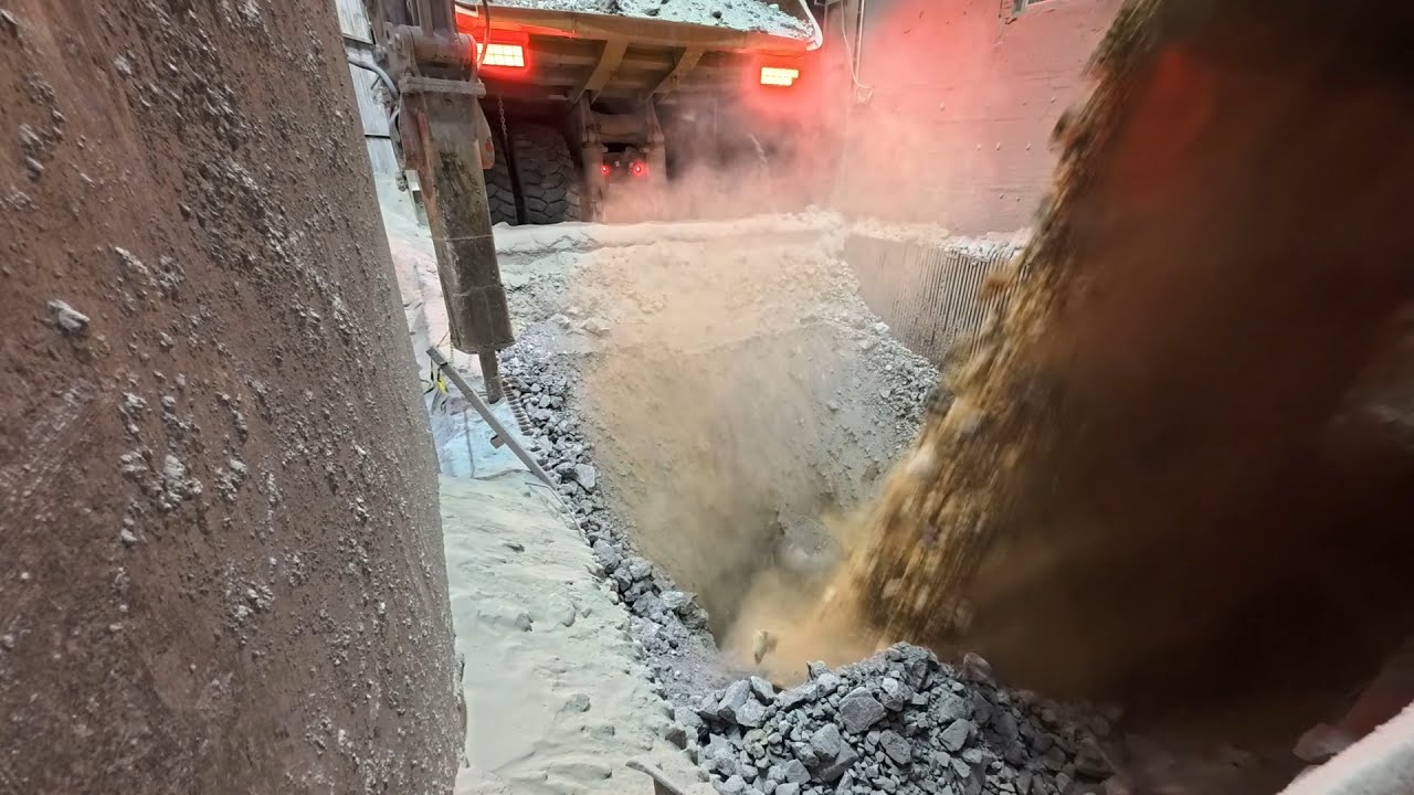 Big and Powerful Stone Crusher Machine in Action | Crushing Ore With Extreme Power 3000 TPH Capacity