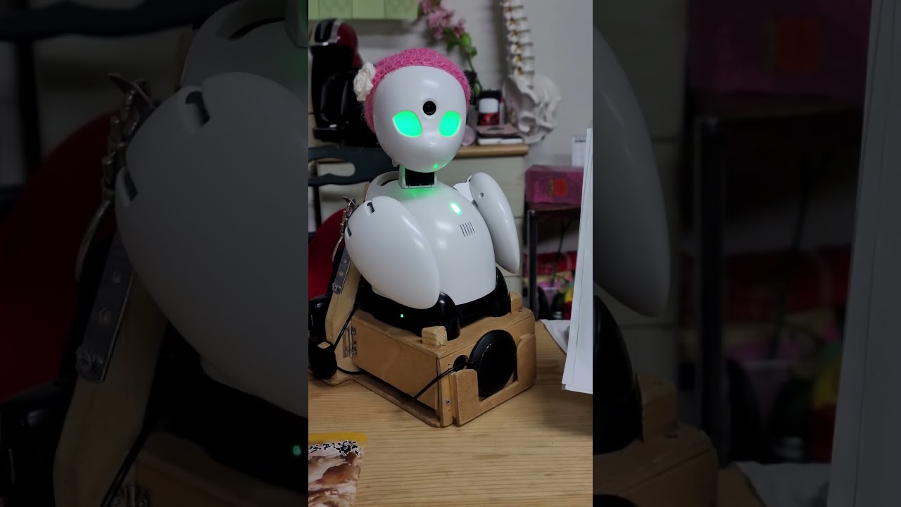 オリィ研究所の分身ロボットカフェ福岡　来た！(2)