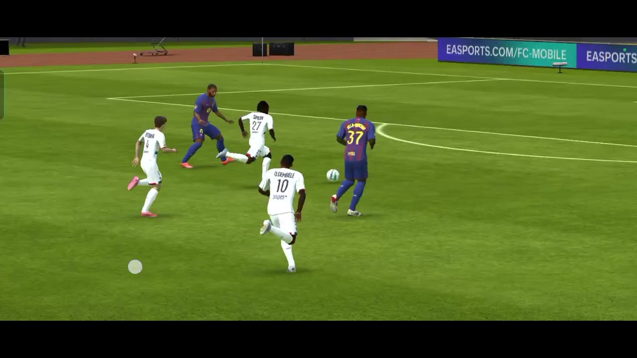 Je joue à fc mobile les mec