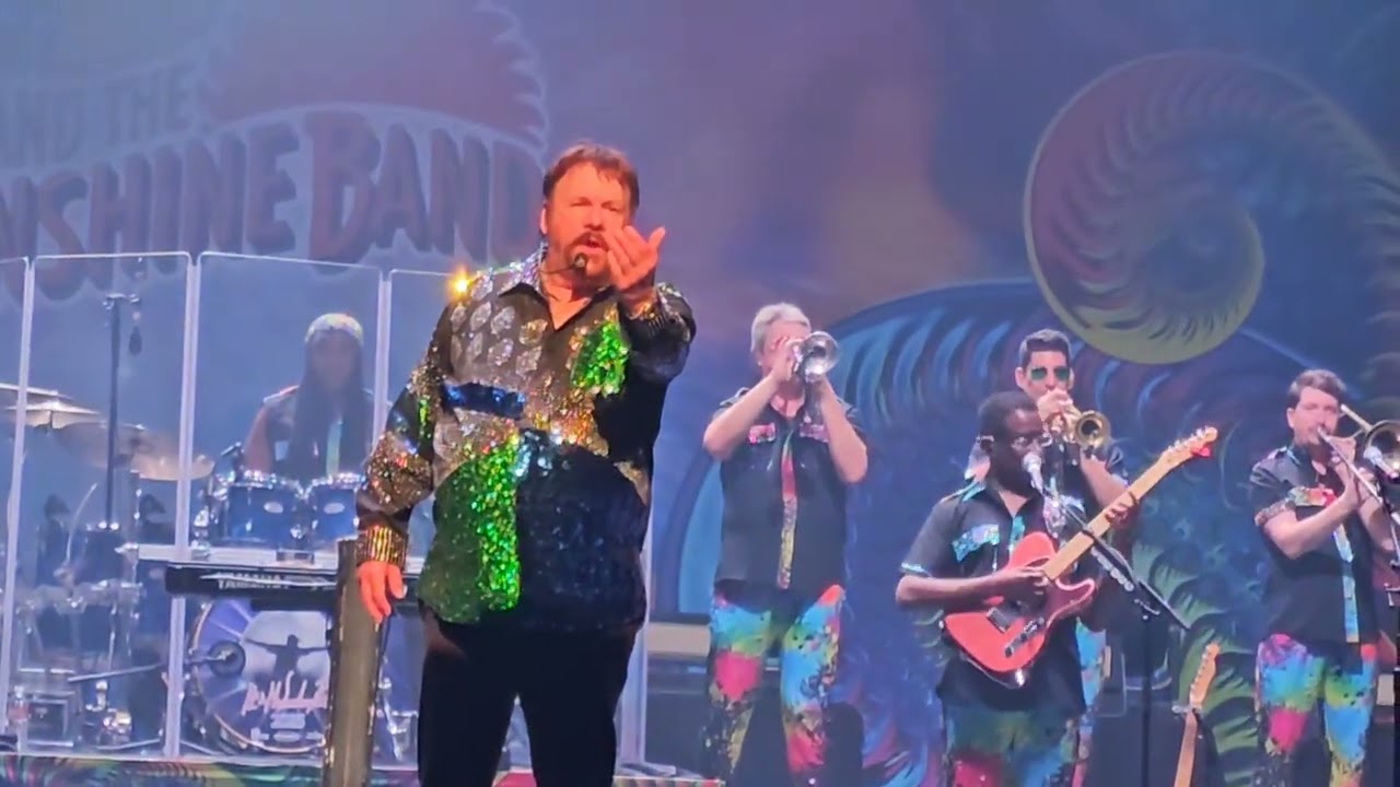 KC and the Sunshine Band, full concert. Seattle, Moore Theater 8-21-2025