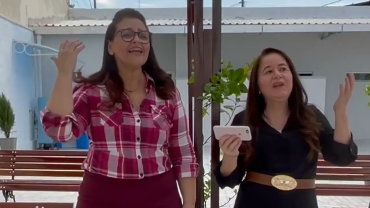 Povo Barulhento - Ana, Silvia E Vovó Cícera