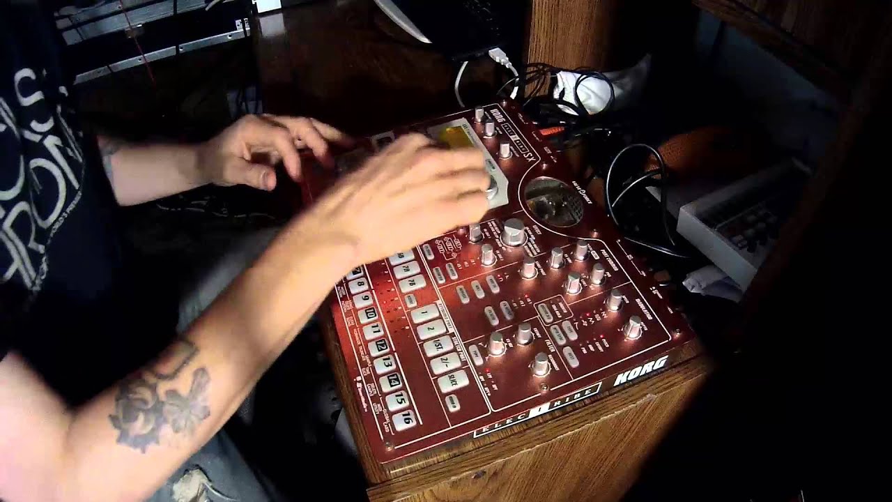 Korg Electribe Sampler (ES2) vs ESX: Slicing and Resampling