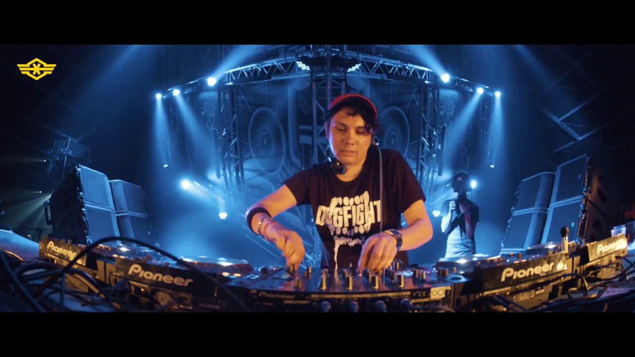 Q-BASE 2016 | Mad Dog