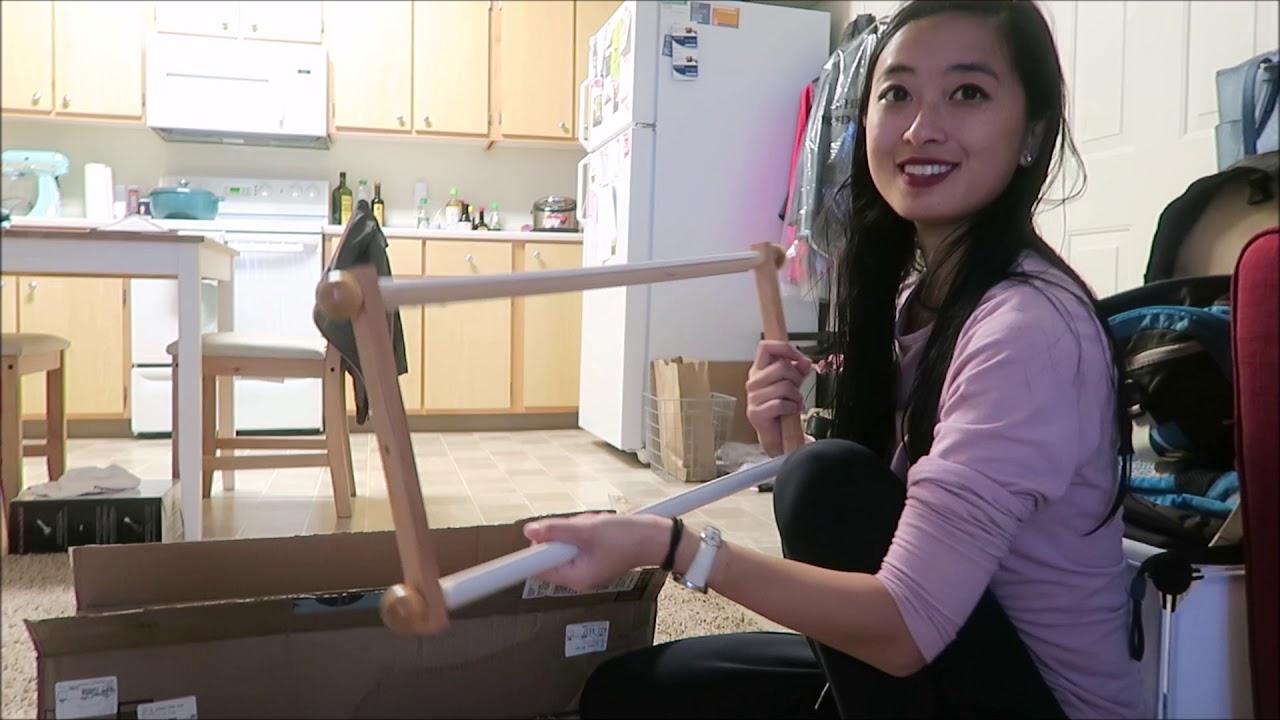 Flosstube #2 - Unboxing and Putting Together My New Scroll Frame (11.7.2018)