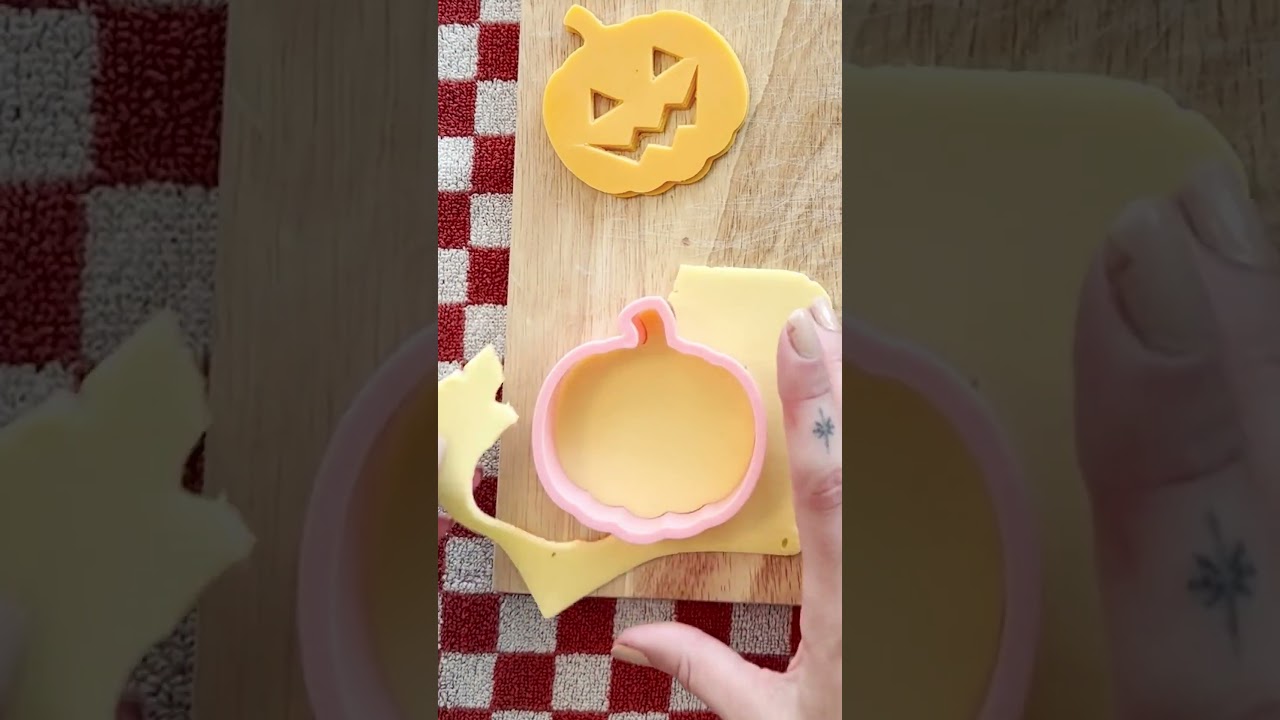 Can it Violife?: Jack O Lantern